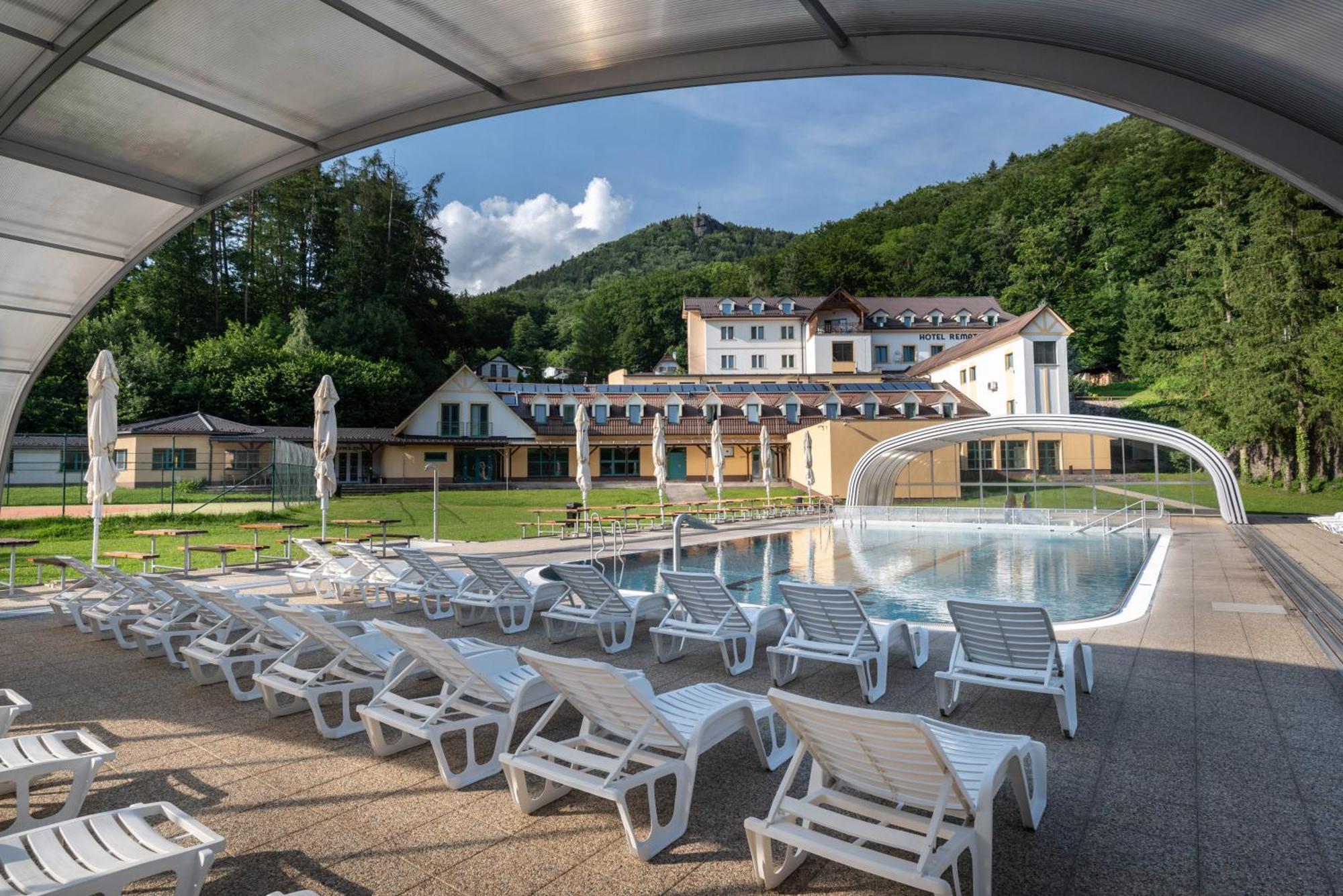Horsky Hotel Remata Raztocno 外观 照片