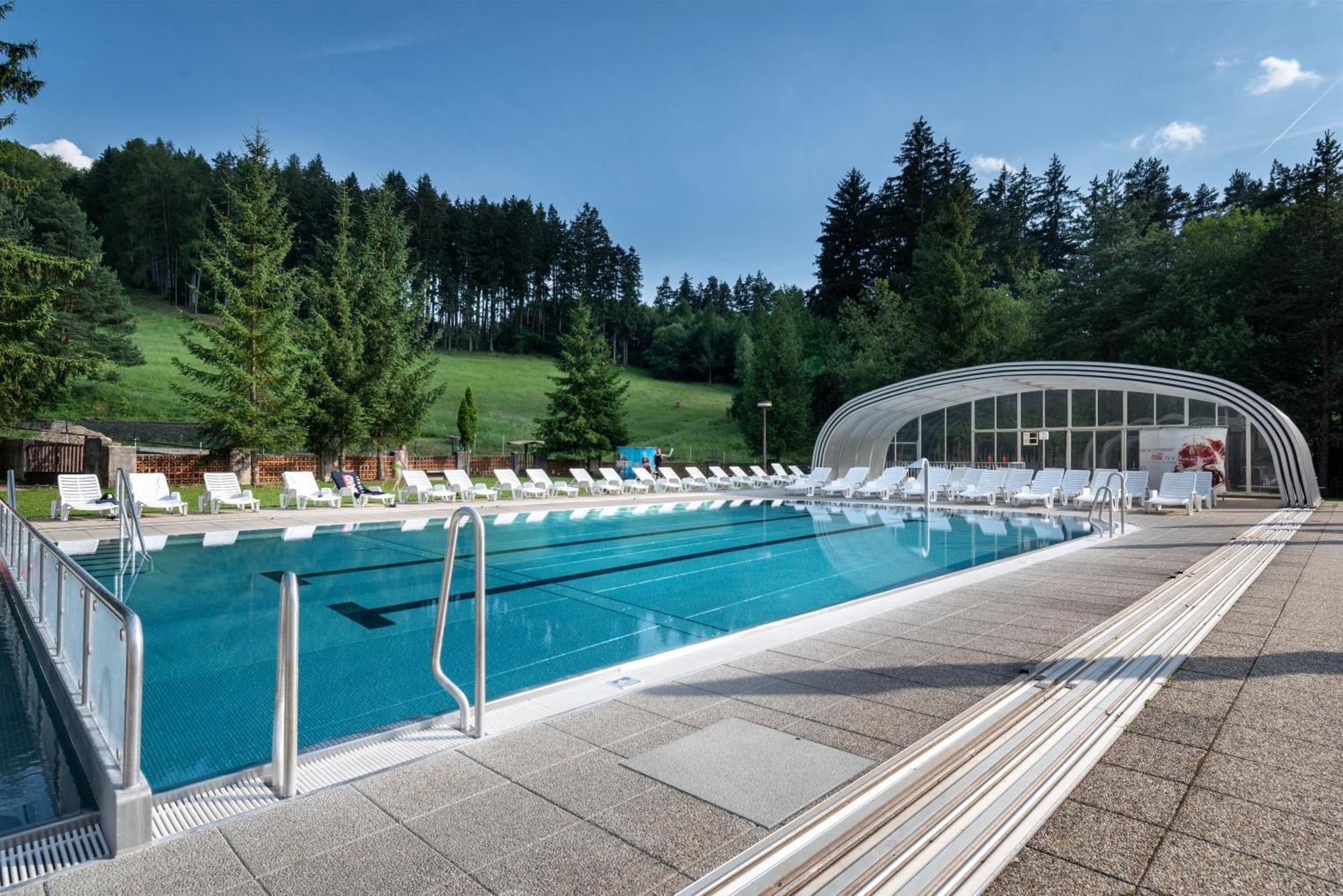 Horsky Hotel Remata Raztocno 外观 照片
